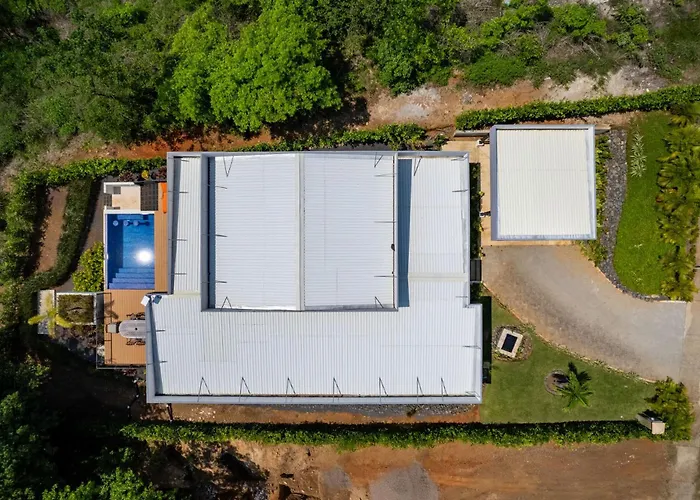 With Minimalist Design & Scenic Deck With Private Infinity Pool And Jungle Views * Coco