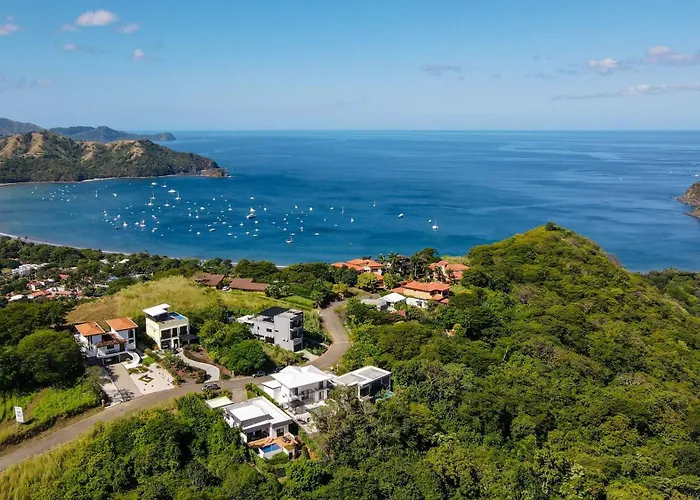 With Minimalist Design & Scenic Deck With Private Infinity Pool And Jungle Views